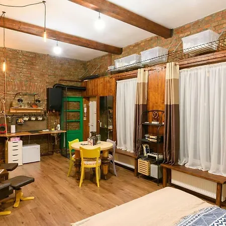 Apartment Studio V - Industrial & Original - Old Town