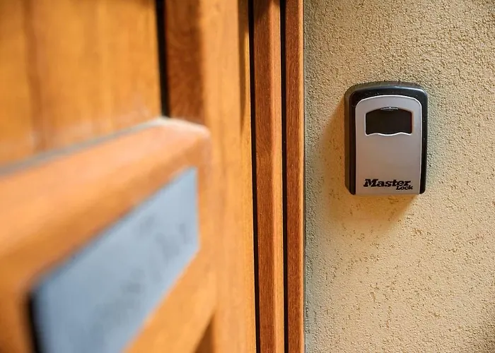 Studio V - Industrial & Original - Old Town * Cluj-Napoca